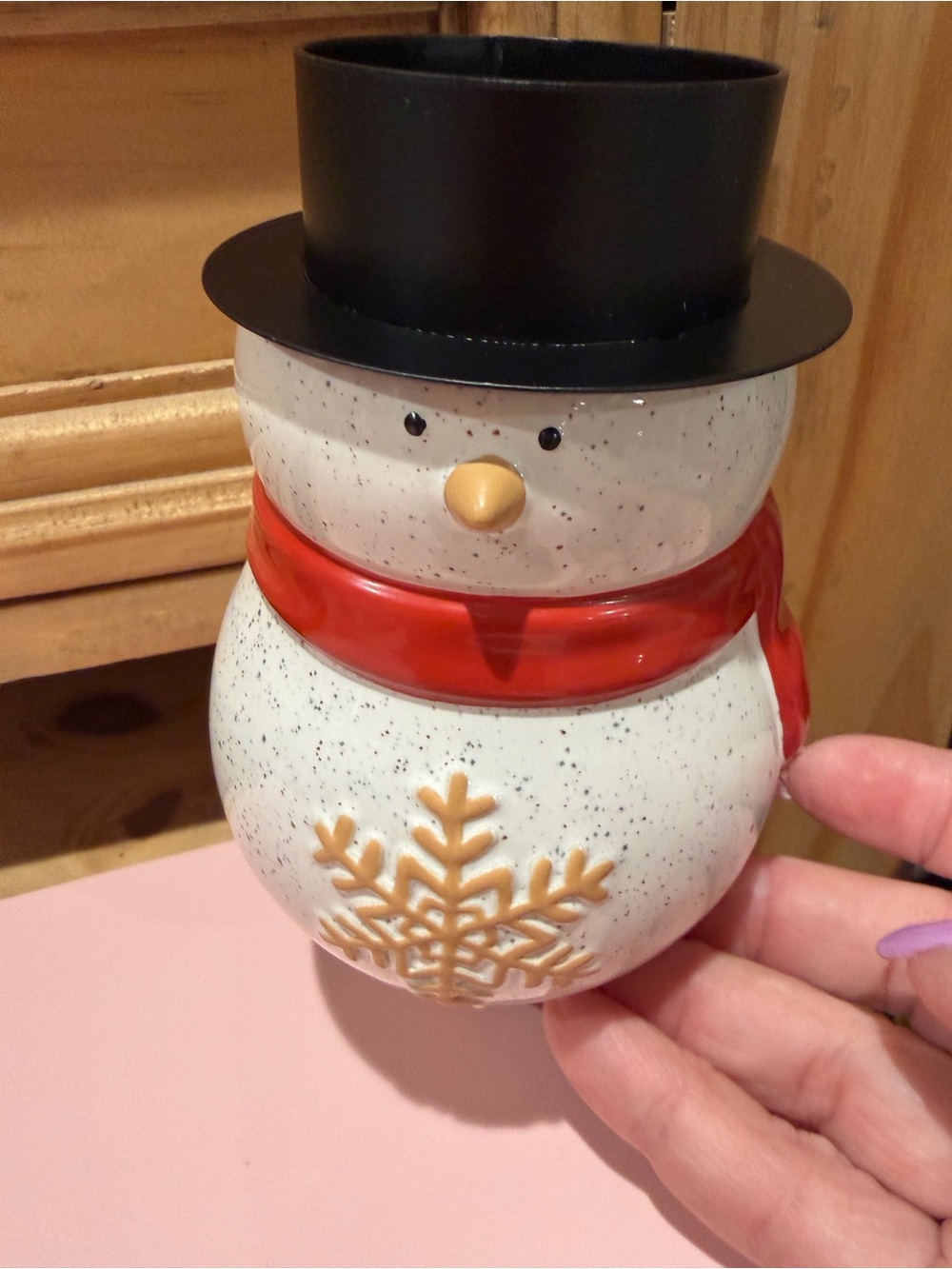 Scentsy Ceramic Snowman Wax Warmer Plug In in White, Red, Black and Gold